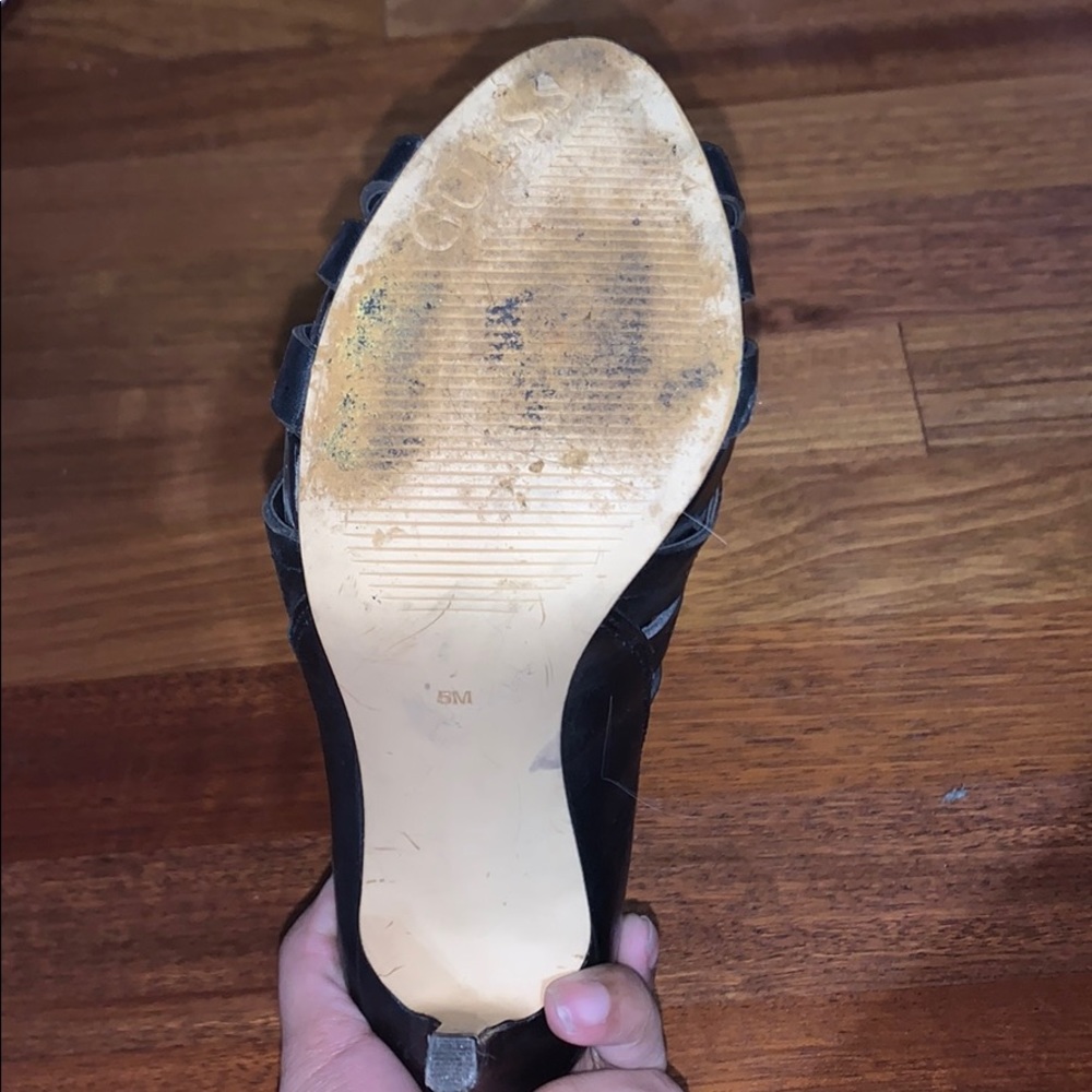 Guess Heels - Picture 3 of 4